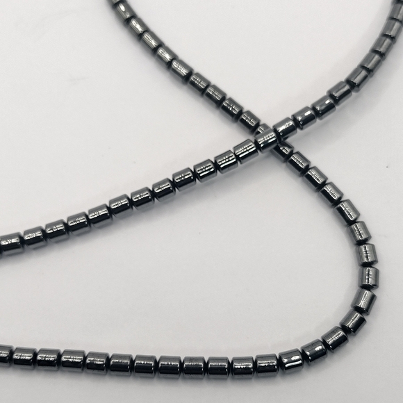 Hematite necklace Mother of pearl carved claw pendant - Picture 10 of 11